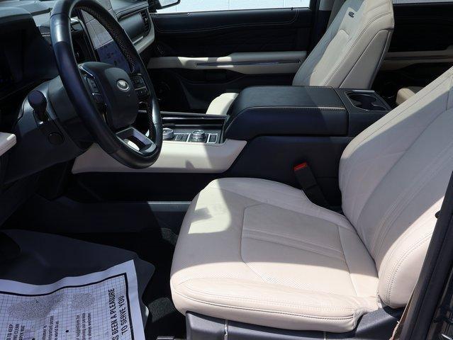 Photo of 2024 Stone Blue Metallic Ford Expedition