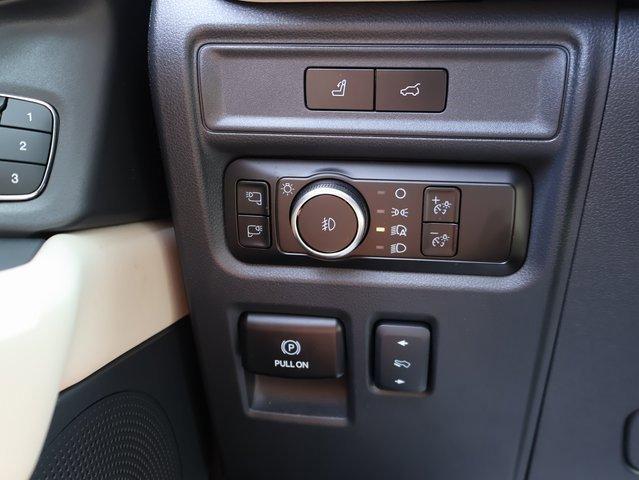 Photo of 2024 Stone Blue Metallic Ford Expedition