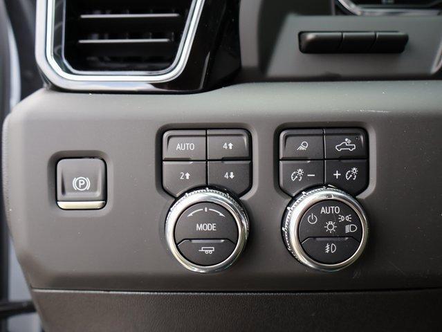 Photo of 2025 White Frost Tri-Coat GMC Sierra 2500