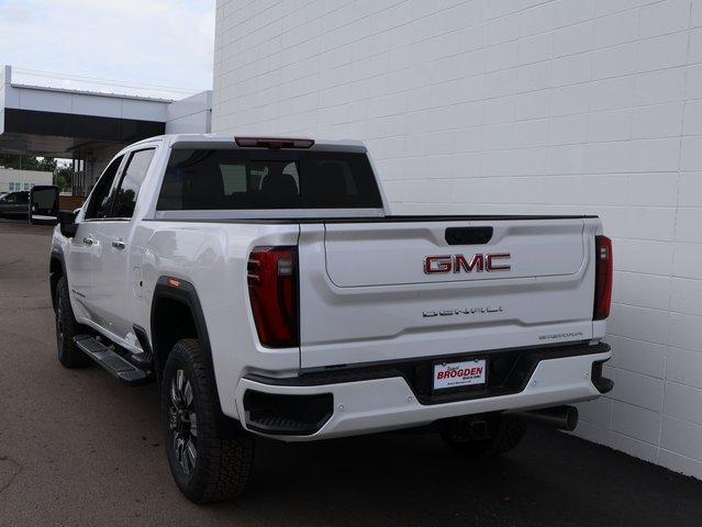 Photo of 2025 White Frost Tri-Coat GMC Sierra 2500