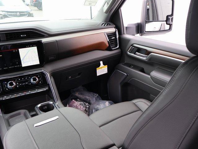 Photo of 2025 White Frost Tri-Coat GMC Sierra 2500