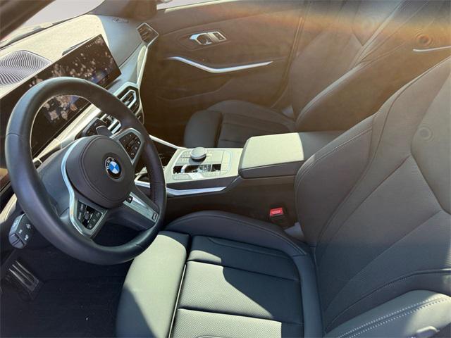 Photo of 2023 Gray Metallic BMW 330