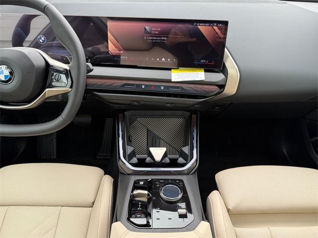 Photo of 2025 Black Sapphire Metallic BMW X3