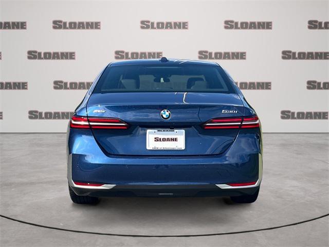 Photo of 2025 Blue Metallic BMW 530