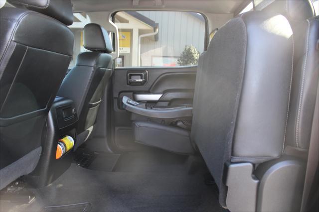 Photo of 2018 Deep Ocean Blue Metallic Chevrolet Silverado 2500
