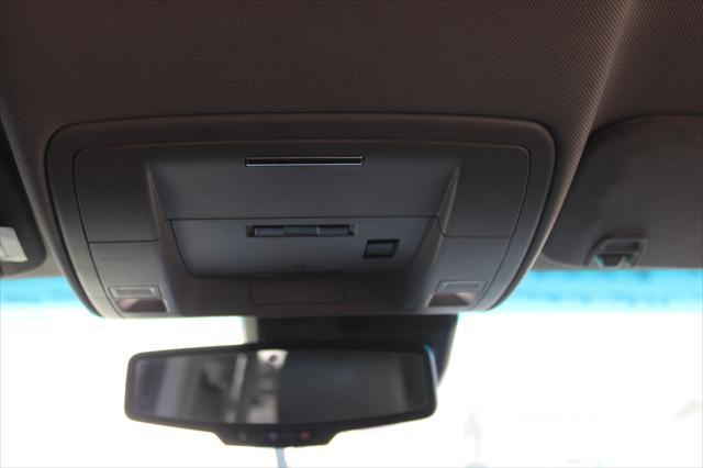 Photo of 2018 Deep Ocean Blue Metallic Chevrolet Silverado 2500