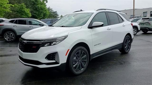Photo of 2023 Summit White Chevrolet Equinox