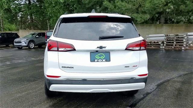 Photo of 2023 Summit White Chevrolet Equinox