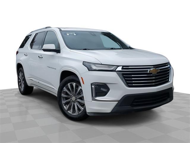 Photo of 2023 Summit White Chevrolet Traverse