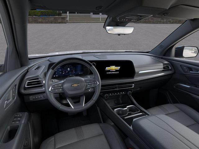 Photo of 2026 Polar White Tricoat Chevrolet Traverse