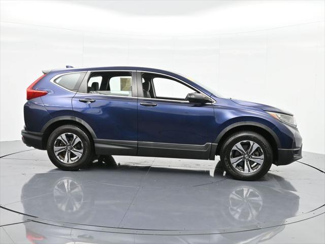 Photo of 2017 Obsidian Blue Pearl Honda CR-V