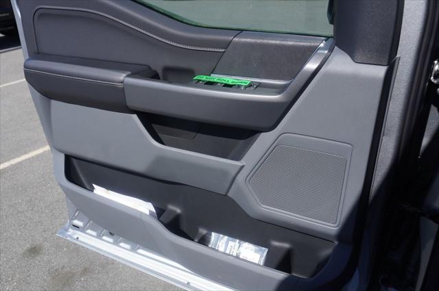 Photo of 2025 Silver Metallic Ford F-150