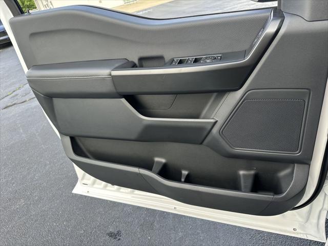 Photo of 2025 Oxford White Ford F-150