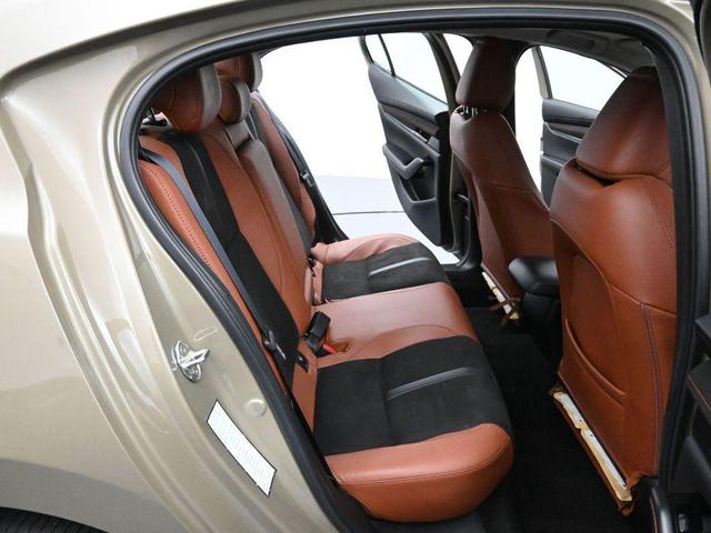 Photo of 2024 Zircon Sand Metallic Mazda Mazda3