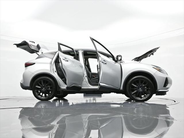 Photo of 2023 Brilliant Silver Metallic Nissan Murano