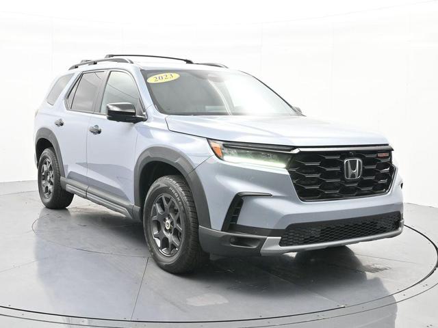 Photo of 2023 Diffused Sky Pearl Honda Pilot