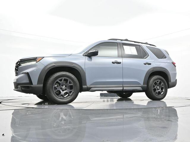 Photo of 2023 Diffused Sky Pearl Honda Pilot