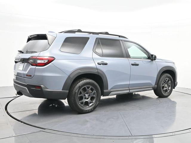 Photo of 2023 Diffused Sky Pearl Honda Pilot