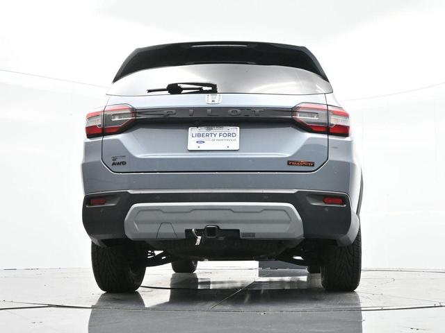 Photo of 2023 Diffused Sky Pearl Honda Pilot