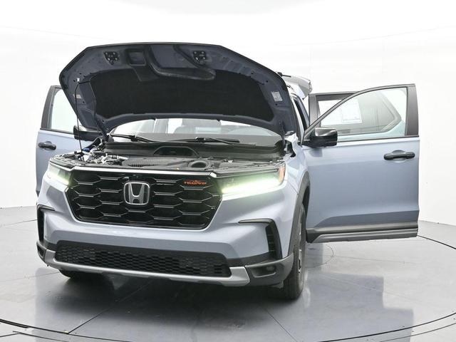 Photo of 2023 Diffused Sky Pearl Honda Pilot