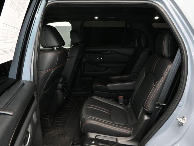 Photo of 2023 Diffused Sky Pearl Honda Pilot