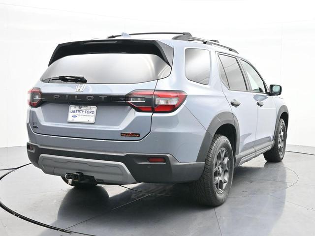 Photo of 2023 Diffused Sky Pearl Honda Pilot