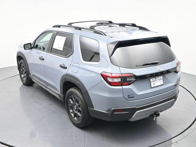 Photo of 2023 Diffused Sky Pearl Honda Pilot