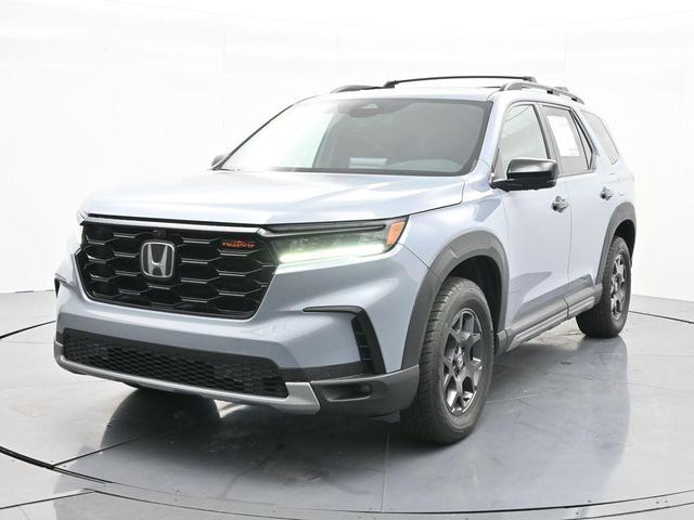 Photo of 2023 Diffused Sky Pearl Honda Pilot