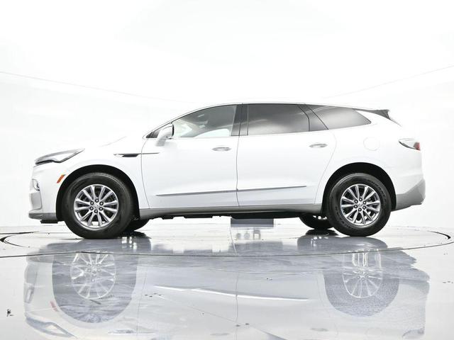 Photo of 2024 Summit White Buick Enclave