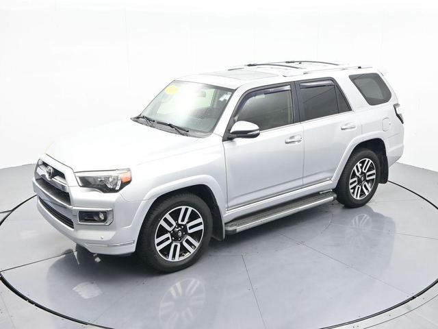 Photo of 2017 Classic Silver Metallic Toyota 4Runner