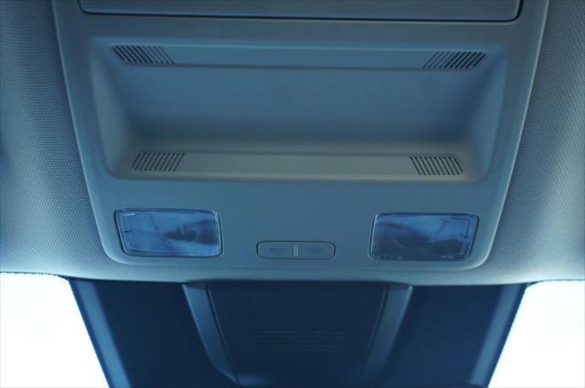 Photo of 2024 Velocity Blue Metallic Ford Ranger