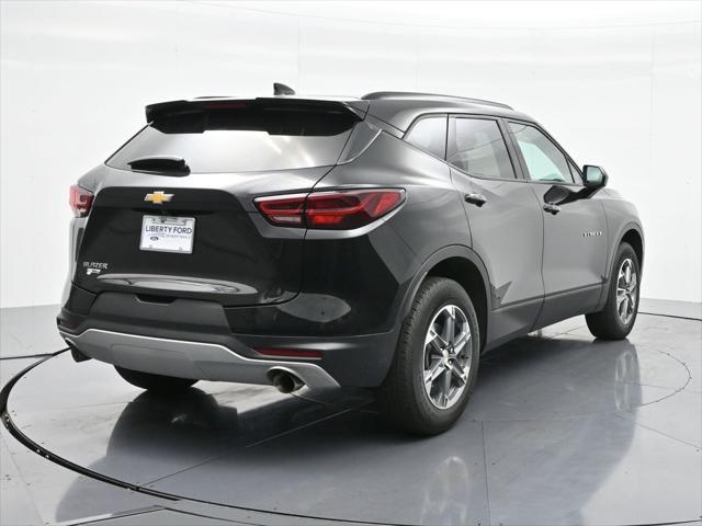 Photo of 2023 Black Chevrolet Blazer