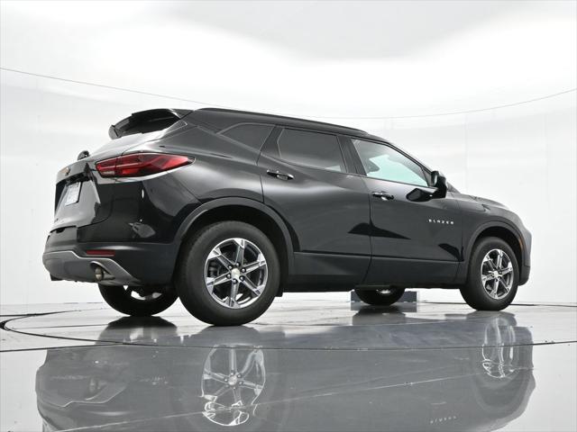 Photo of 2023 Black Chevrolet Blazer