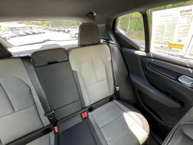 Photo of 2024 Gray Volvo XC40