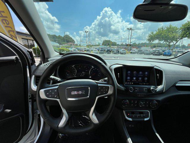 Photo of 2024 Summit White GMC Terrain