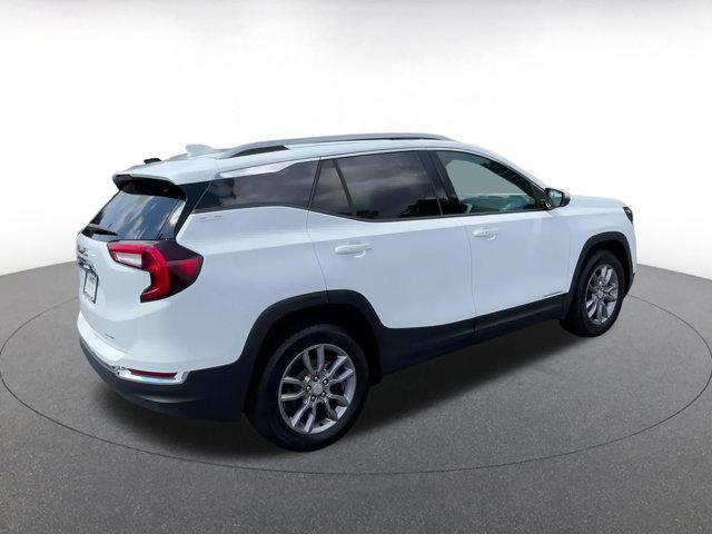 Photo of 2024 Summit White GMC Terrain