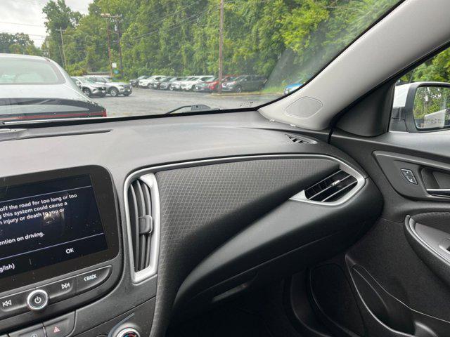 Photo of 2024 Summit White Chevrolet Malibu