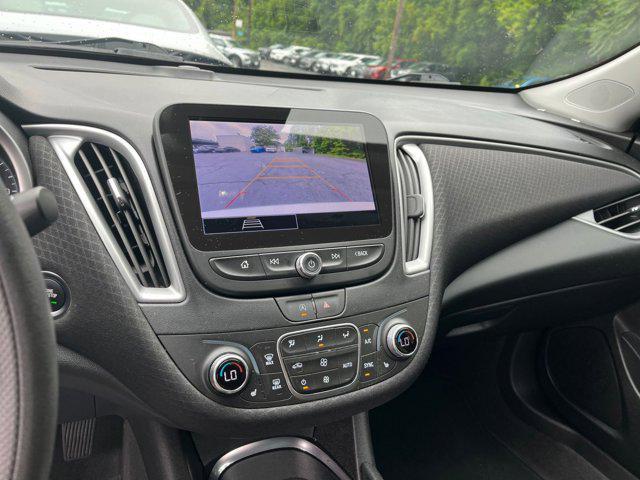 Photo of 2024 Summit White Chevrolet Malibu