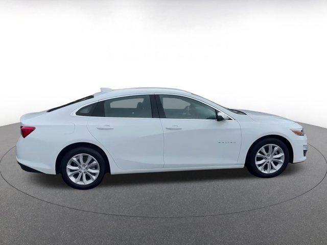Photo of 2024 Summit White Chevrolet Malibu