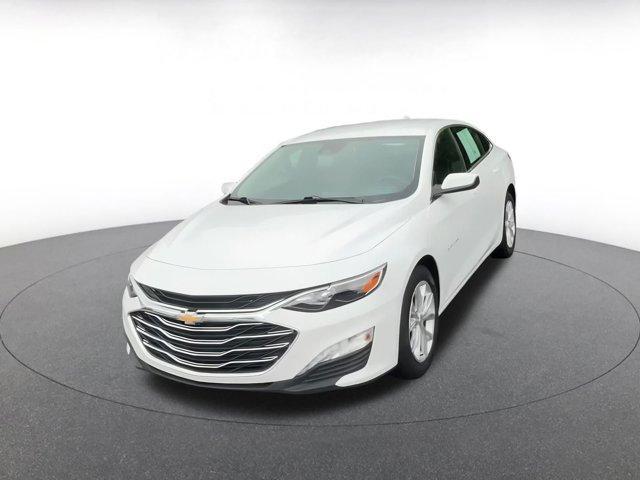 Photo of 2024 Summit White Chevrolet Malibu