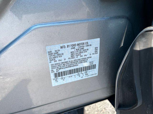 Photo of 2024 Iconic Silver Metallic Ford Edge