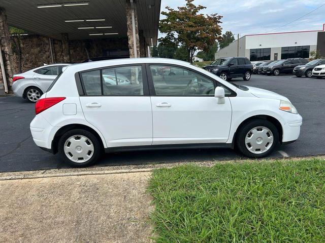 Photo of 2008 Fresh Powder Nissan Versa