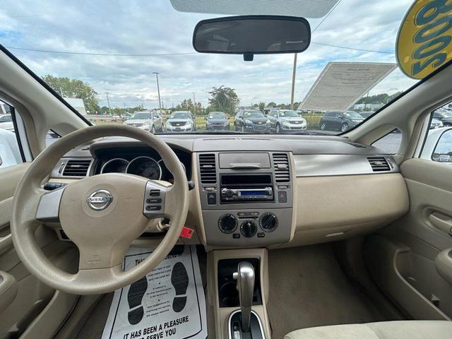 Photo of 2008 Fresh Powder Nissan Versa