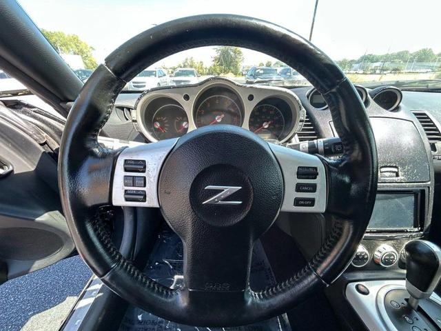 Photo of 2006 Magnetic Black Pearl Nissan 350Z