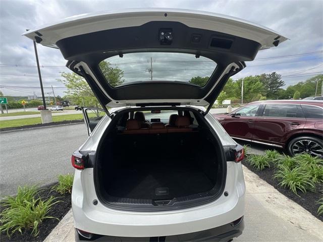 Photo of 2024 Rhodium White Metallic Mazda CX-5