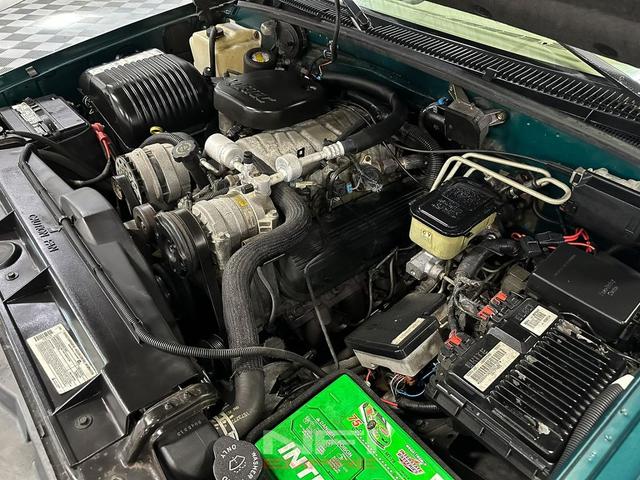 Photo of 1996 Green Chevrolet 3500