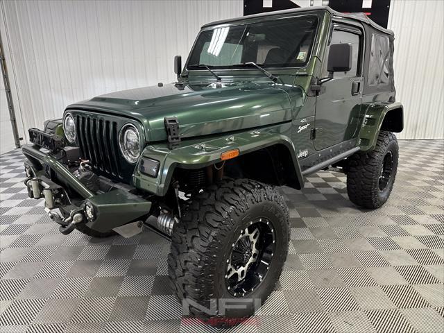 Photo of 1997 Green Jeep Wrangler
