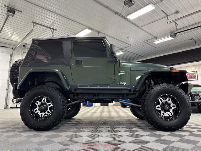 Photo of 1997 Green Jeep Wrangler