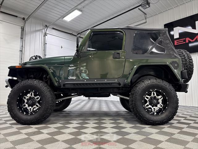 Photo of 1997 Green Jeep Wrangler