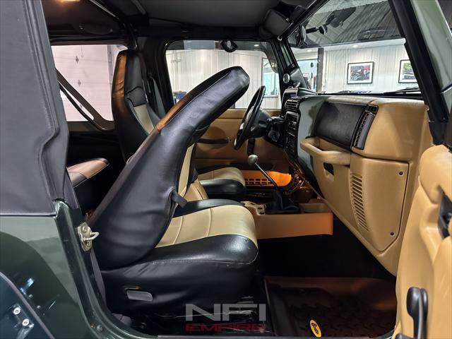 Photo of 1997 Green Jeep Wrangler